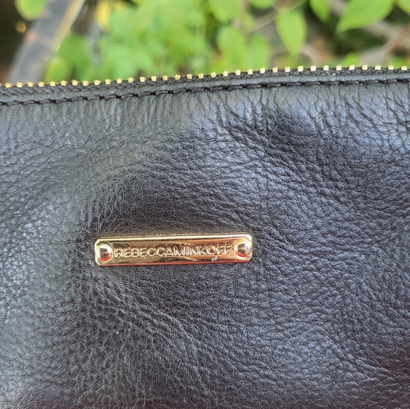 Rebecca Minkoff black three zip crossbody bag, original dustbag included - Picture 3 of 7